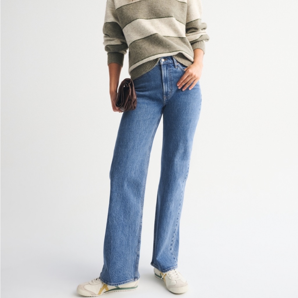 Abercrombie High Rise 90s Relaxed Jean
